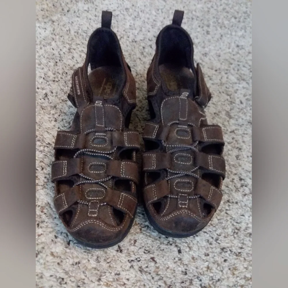 Skechers Shape-ups 8.5 - Picture 2 of 7